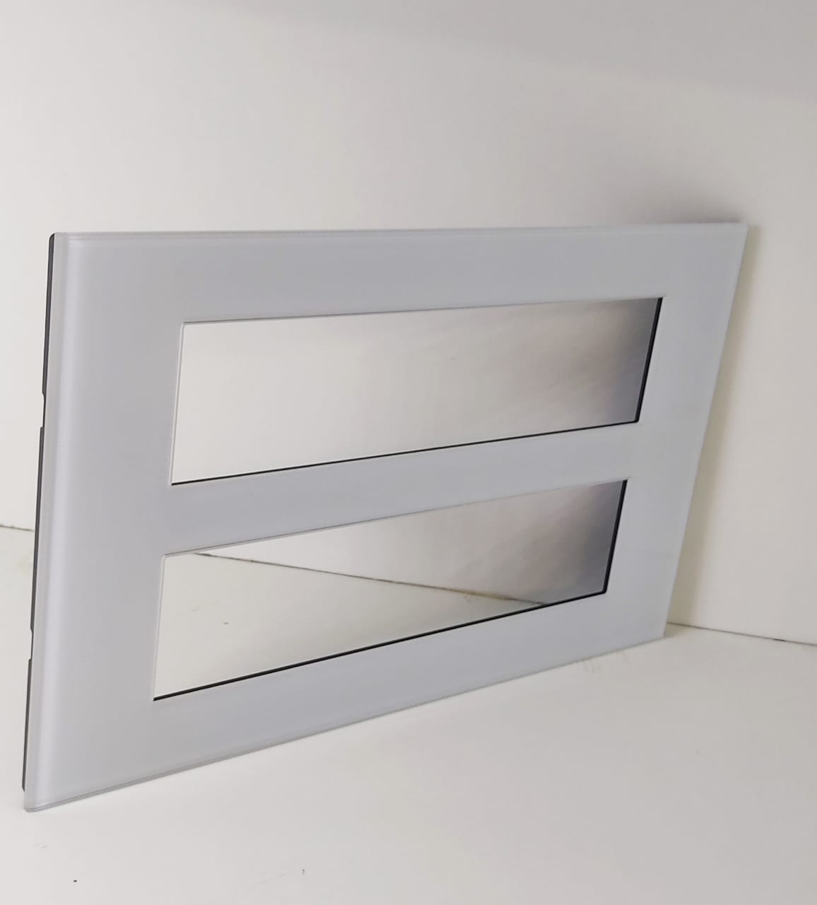 Jaycee L&T Englaze 16 Module Icy White Glass Plate 2