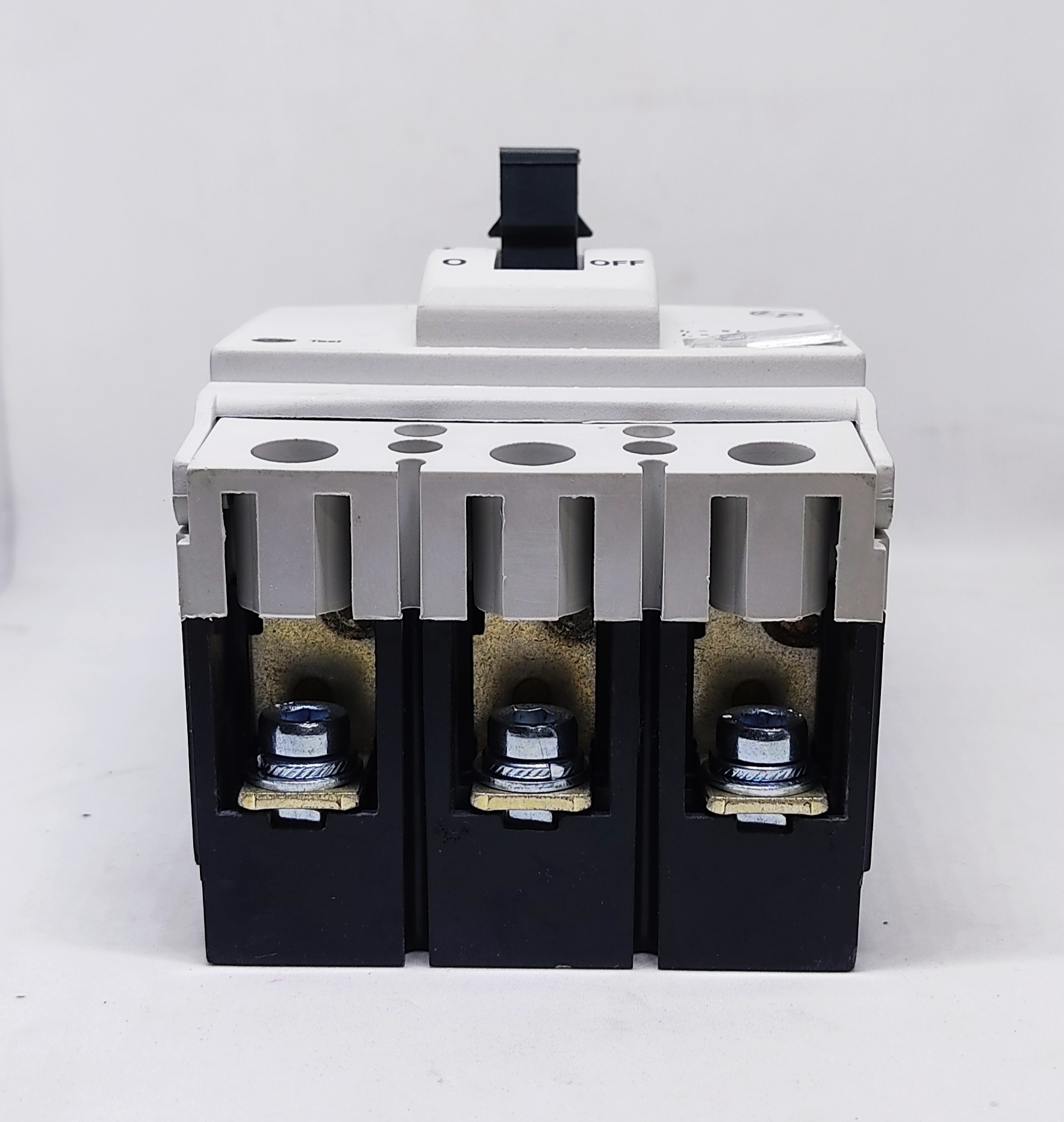 L&T DU100D 3Pole 18ka MCCB Jaycee 2